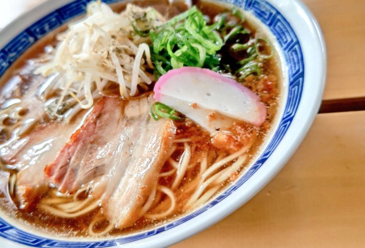 おはようございます😊🌈

今日も元気に👍
【うらら〜♫】🍜🍜ラーメン🍜🍜
11時より営業スタートです🌄✨

皆様のご来店、心より♡お待ちしております🙇✨

#うらら
#ラーメン屋
#玉島乙島
#びぃびぃ麺楽の裏