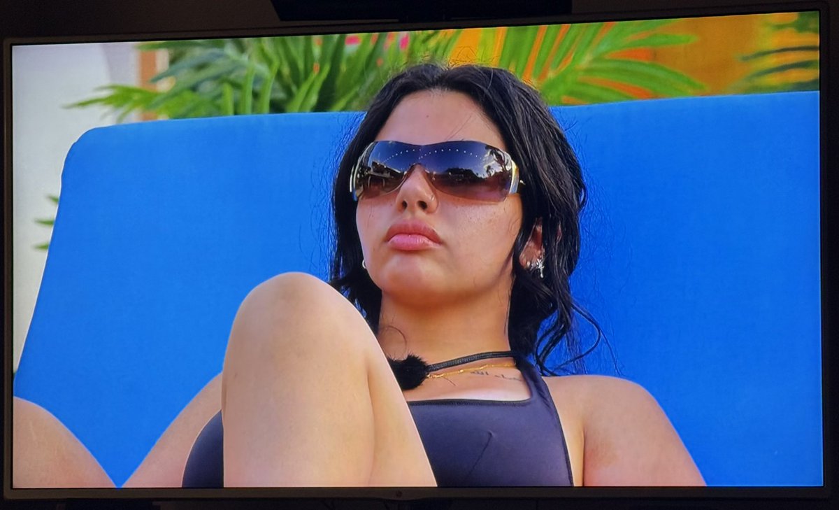 bachnation42's tweet photo. GROW UP MAMACITA #LoveIslandUSA https://t.co/Y9wYY1F8Ti