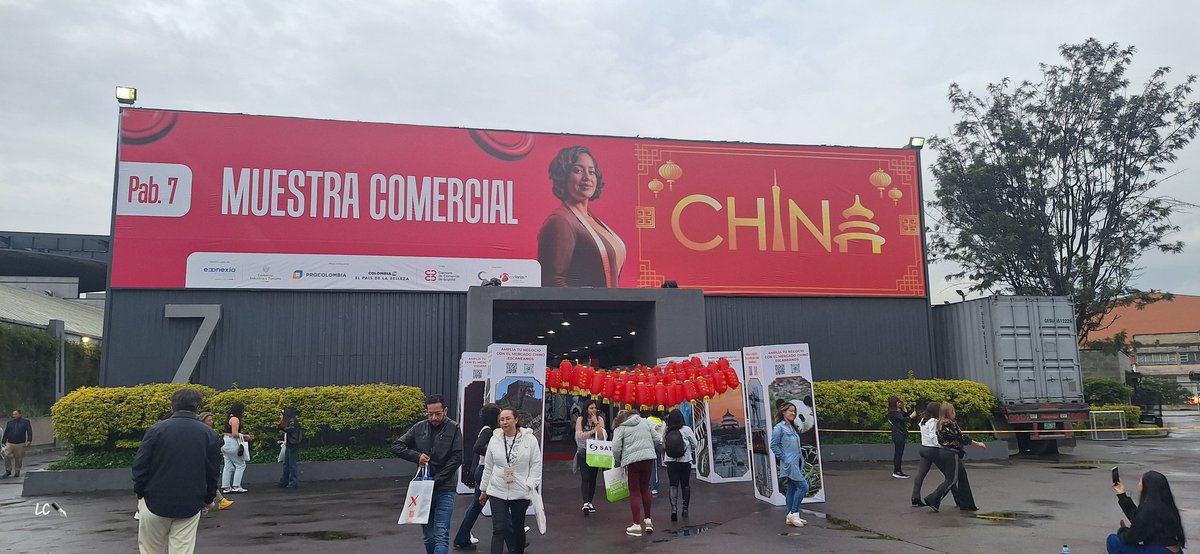 charlykl's tweet image. #createx #corferias