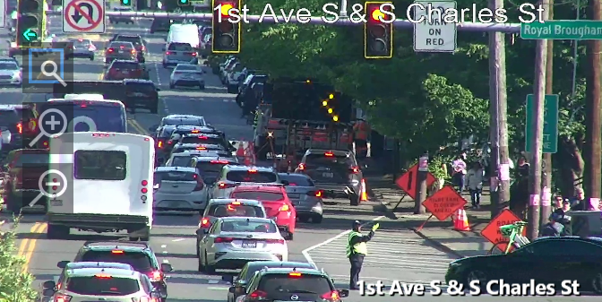 Đường bộ khẩn cấp trên 1st Ave S tại S Atlantic