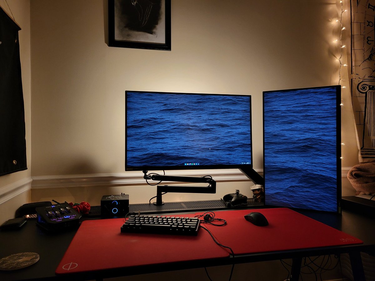 gonna start posting small reviews of peripherals I have etc, have been enjoying testing stuff out and talking photos of it all so be prepared !