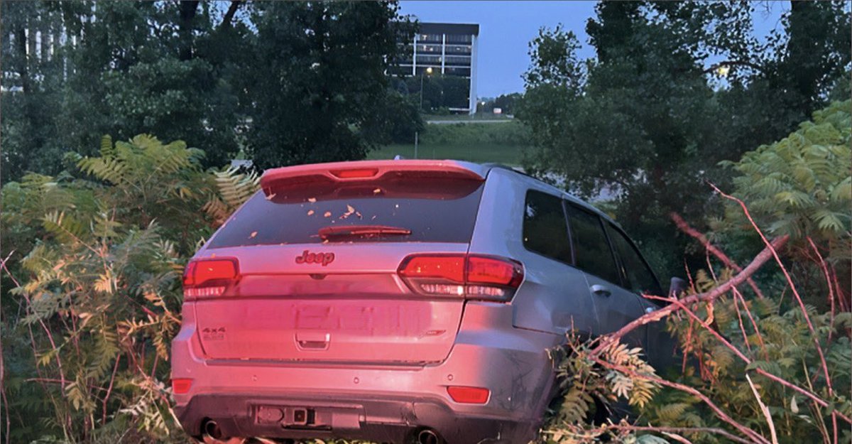 On 6/15 just after 4:30 AM, officers located a stolen vehicle near Hwy 55 &amp; Vicksburg. The driver fled, but officers stopped the car with a PIT at Hwy 169/394. All occupants—ages 15 to 19—ran on foot but were quickly taken into custody.