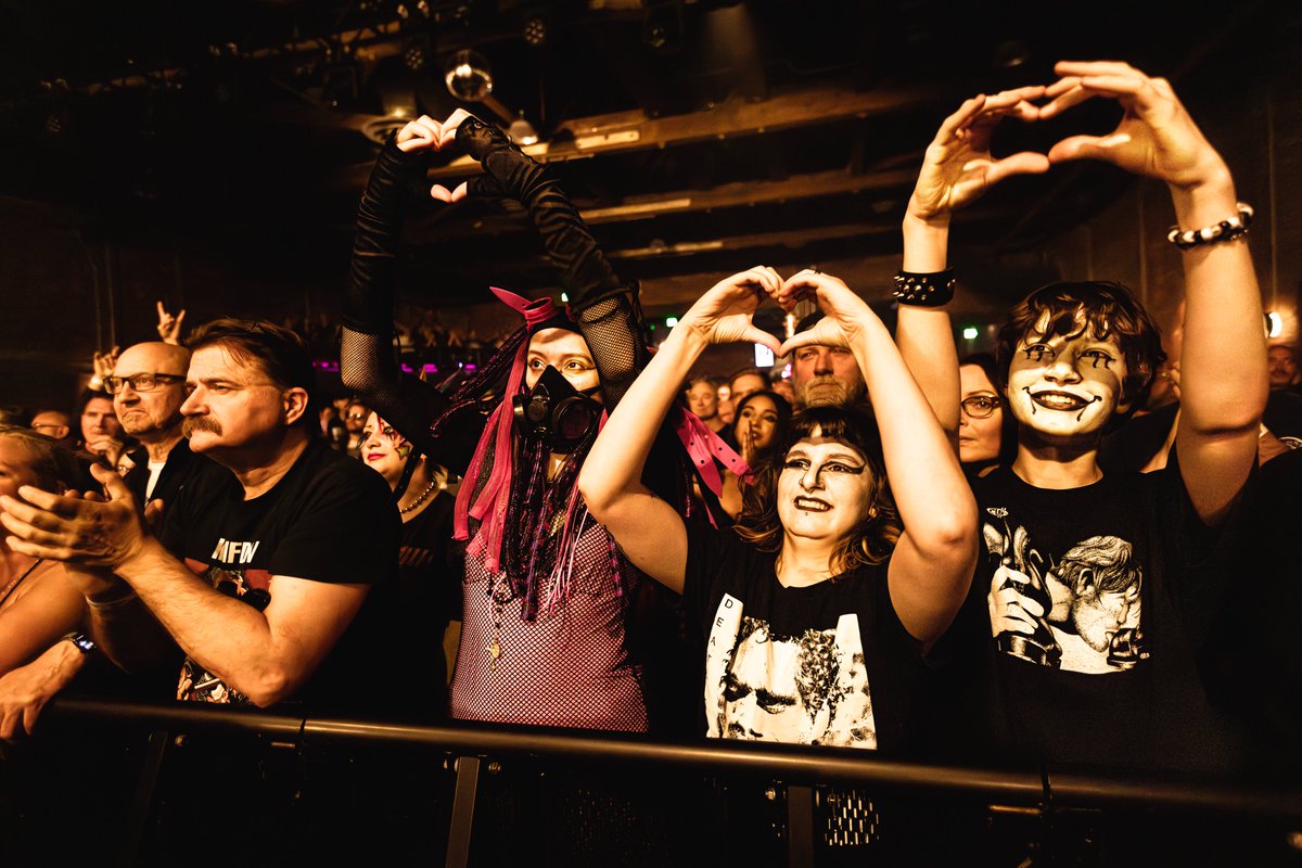 if you left the @reallordsofacid show 𝘸𝘪𝘵𝘩 your morals... did you even go?? 😈🖤

📸: <a href="/dspcle/">Evan Duly</a>