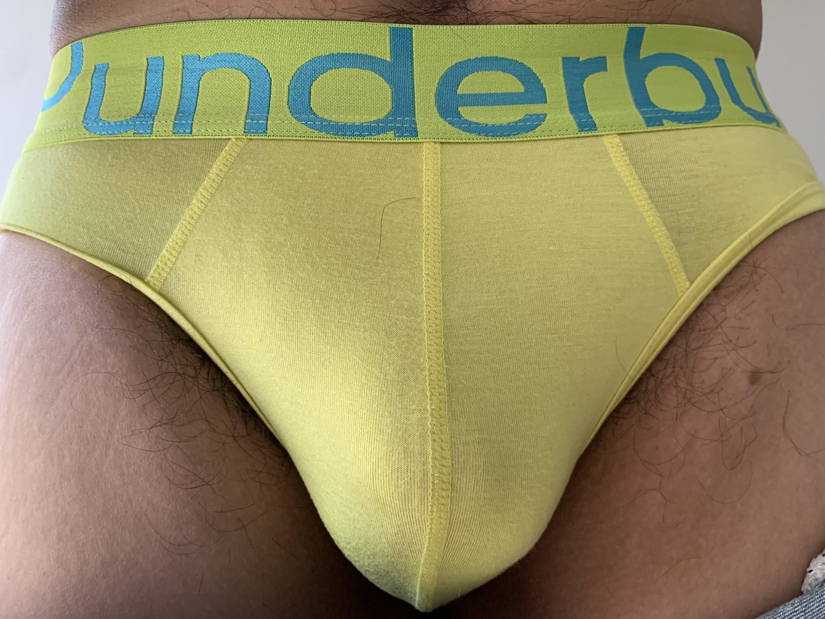 lesterbeliw's tweet photo. No son floresโฆ Son calzones amarillos ๐๐ฅต๐ฅ๐ฎโ๐จ
#Rounderbum #Brief #Bikini #Bulge https://t.co/n5Tpp841Tl