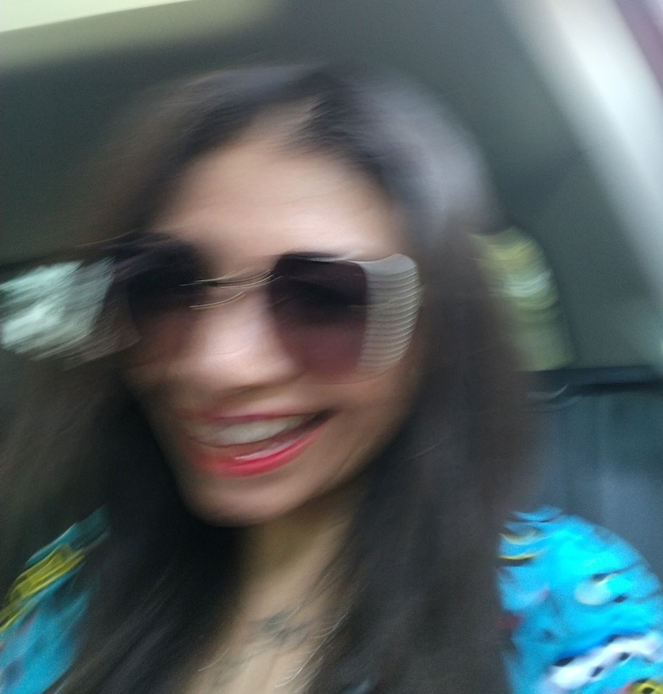 Yo, burlándome del Compa que se volteó a verme las n@lg@s y yo ni tengo: