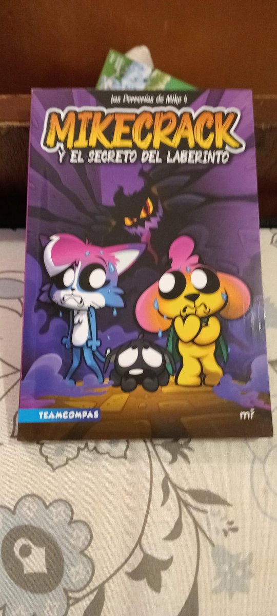 red_bf76649's tweet photo. @MikecrackYT MIKE!! YA ME LLEGO TU NUEVO LIBRO AHHH YA VOY A LEERLO https://t.co/33dNNc5Coh