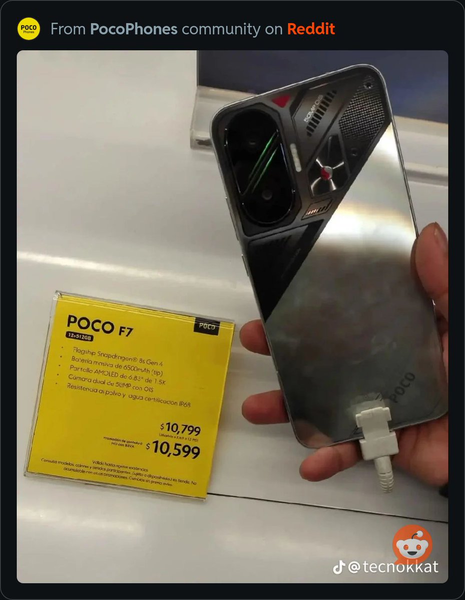 MoonKnight588's tweet image. First video of POCO F7
Special edition is a fingerprint magnet I hope they bring a matt finish on the vannilla model
#POCOF7 #POCO