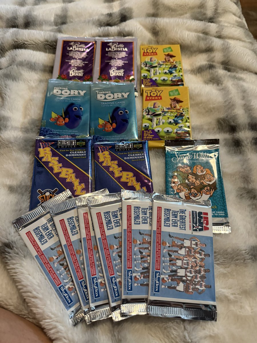 Time to rip some packs thanks to <a href="/MikesUpperDeck1/">Mike’s Retro Trading Cards</a>