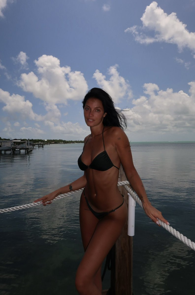 🌊🌊🏖️🐚🐠🌺🌺