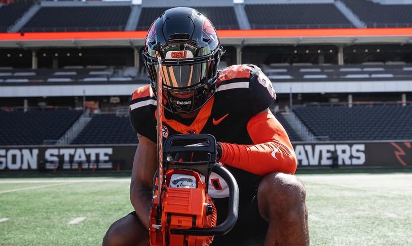Oregon State linebacker commit Jeremiah Brown (<a href="/JeremiahBrown_8/">Jeremiah D. Brown</a>) breaks down his pledge to OSU #GoBeavs

247sports.com/college/oregon…