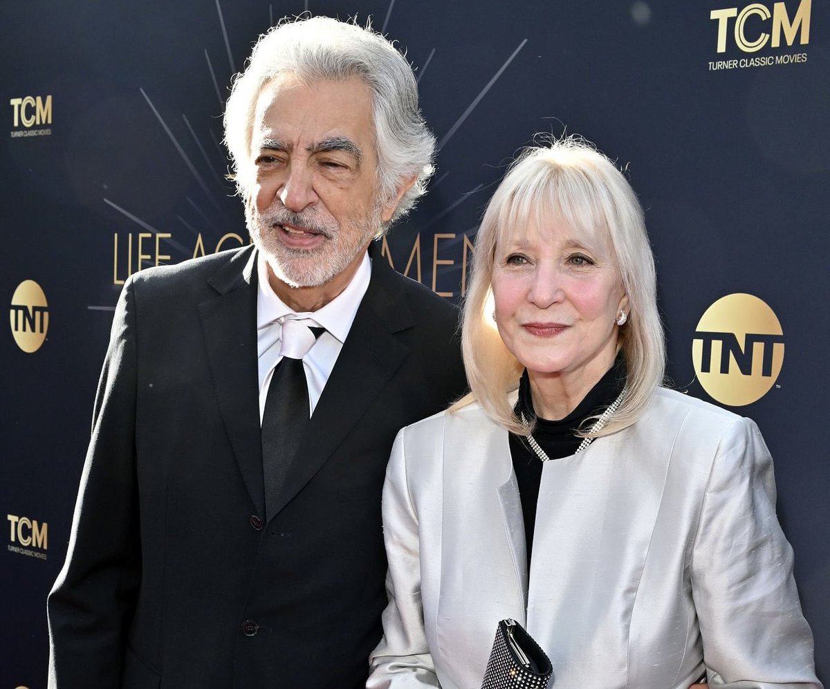 Joe Mantegna tweet media