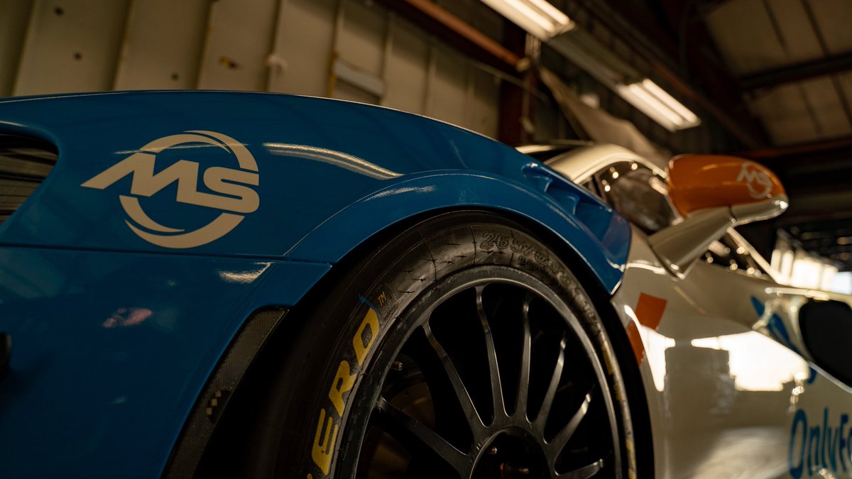 P1Groupe's tweet image. Details 💙4️⃣3️⃣🧡 

🤝 @OnlyFans @watchOFTV 
🛞 @43vogel @MBellRacing 
🔧 @OMSRace @mclaren_orlando 
🏆 @GT4America 

#onlyfans #onlyfansracing #motorsports #racing #omsrace #mclaren #mclarenorlando #mclarencustomerracing 
#gt4 #p1groupe