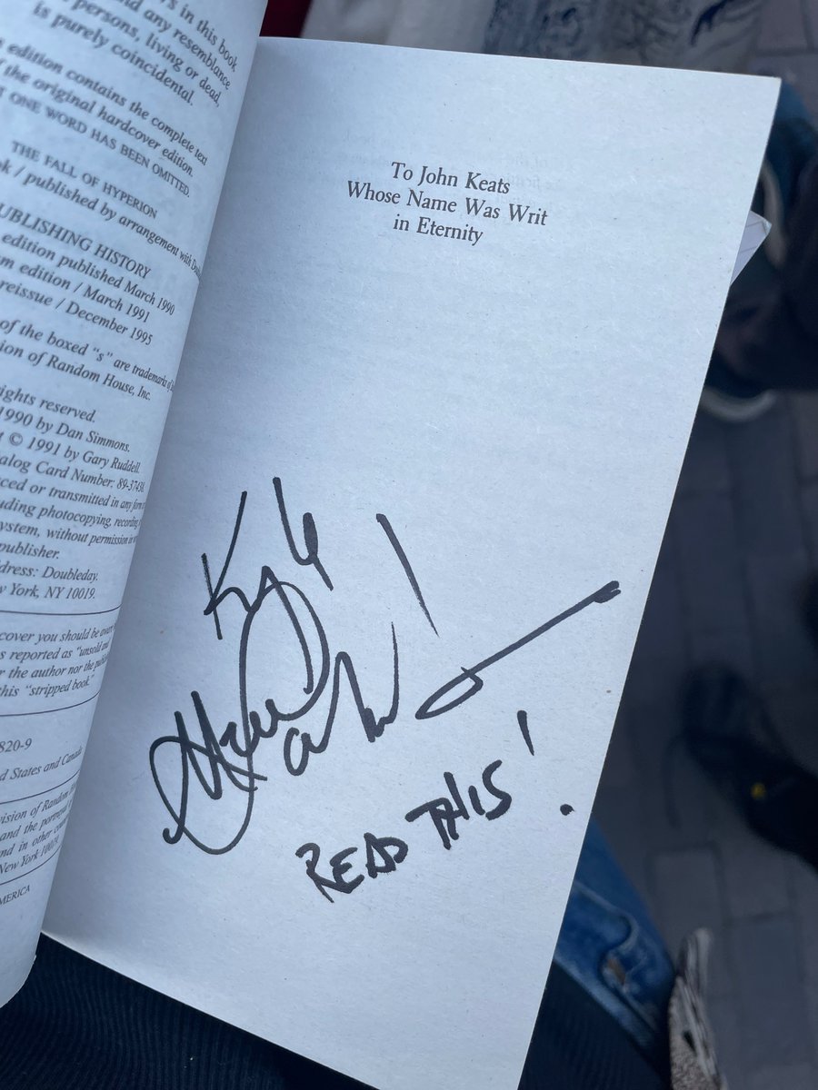 _LeoStefani's tweet photo. Ofc, I had nothing else to sign but my US copy of The Fall of Hyperion… when he saw it he asked what the fuck is that, and told me to read it https://t.co/He03npmyQ8