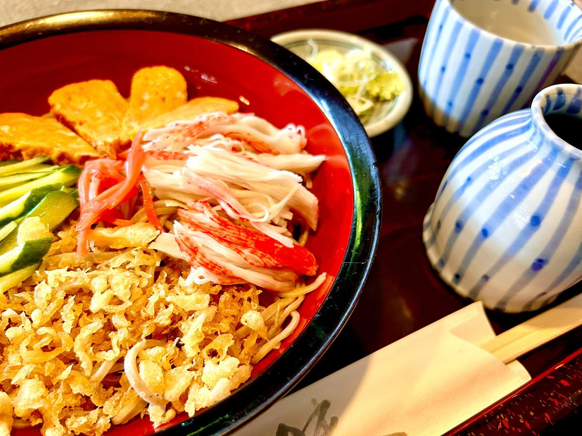 おはよーございます☀️

家の近くに
美味しいお蕎麦屋さん見つけた！

店員さんも感じ良くて
店内もトイレもキレイ✨
二日連続で行ったし
これからも通いますw