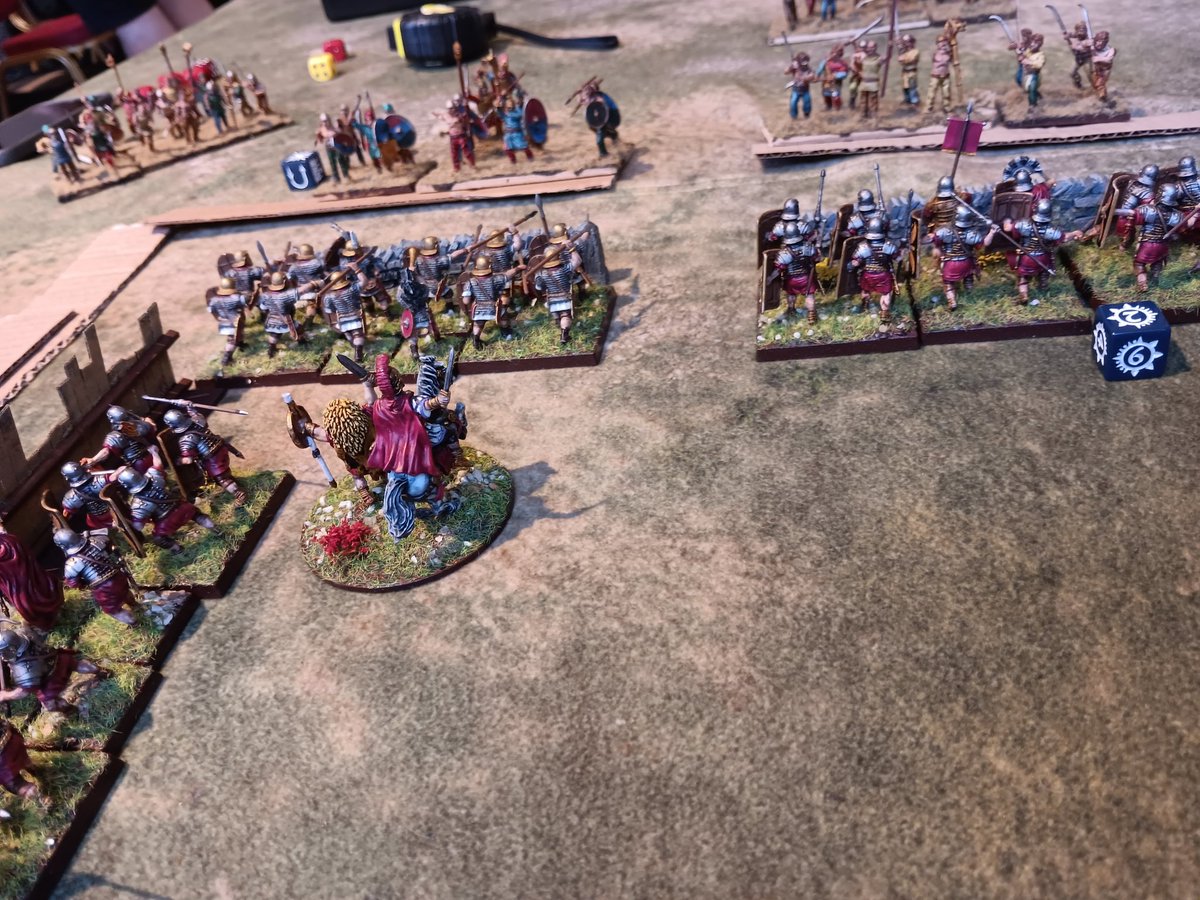 #hobbystreak day 1451 - excellent game of #hailcaesar - Romans had to break out of half-built fort surrounded by Gauls - managed a draw with a couple of units retreating off the battlefield but the rest were cut to pieces - a pyrrhic draw?