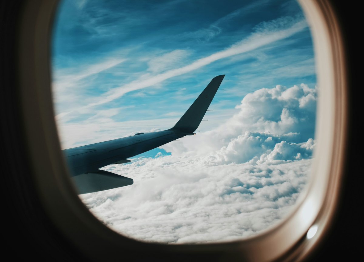 MasaUSASan's tweet photo. 🌟 Calling all jet-setting investors 📈 Did you know diversifying your portfolio with cryptocurrency can lead to soaring returns? 💰 Share your success stories in the crypto market below! 🚀 #InvestmentSuccess #CryptoChamps ✨📊 https://t.co/AXvwt16dM7