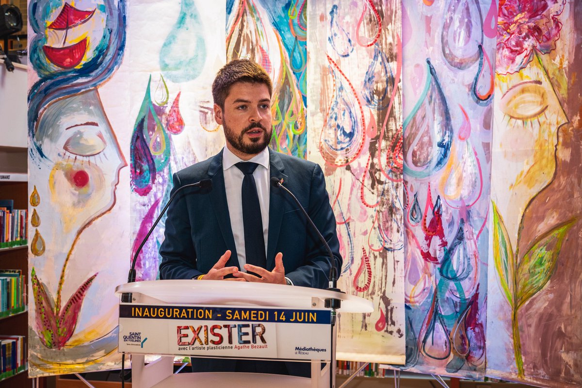JBHamonic's tweet photo. #Exister : un projet artistique, participatif et profondément humain à découvrir à la médiathèque de @Villepreux78 ! ✨🎨
Le Réseau des médiathèques de @sqy a invité les habitants du territoire à participer à ce beau projet collaboratif imaginé par l’artiste Agathe Bezault 🎭🧵. https://t.co/Fv7VOgjWew