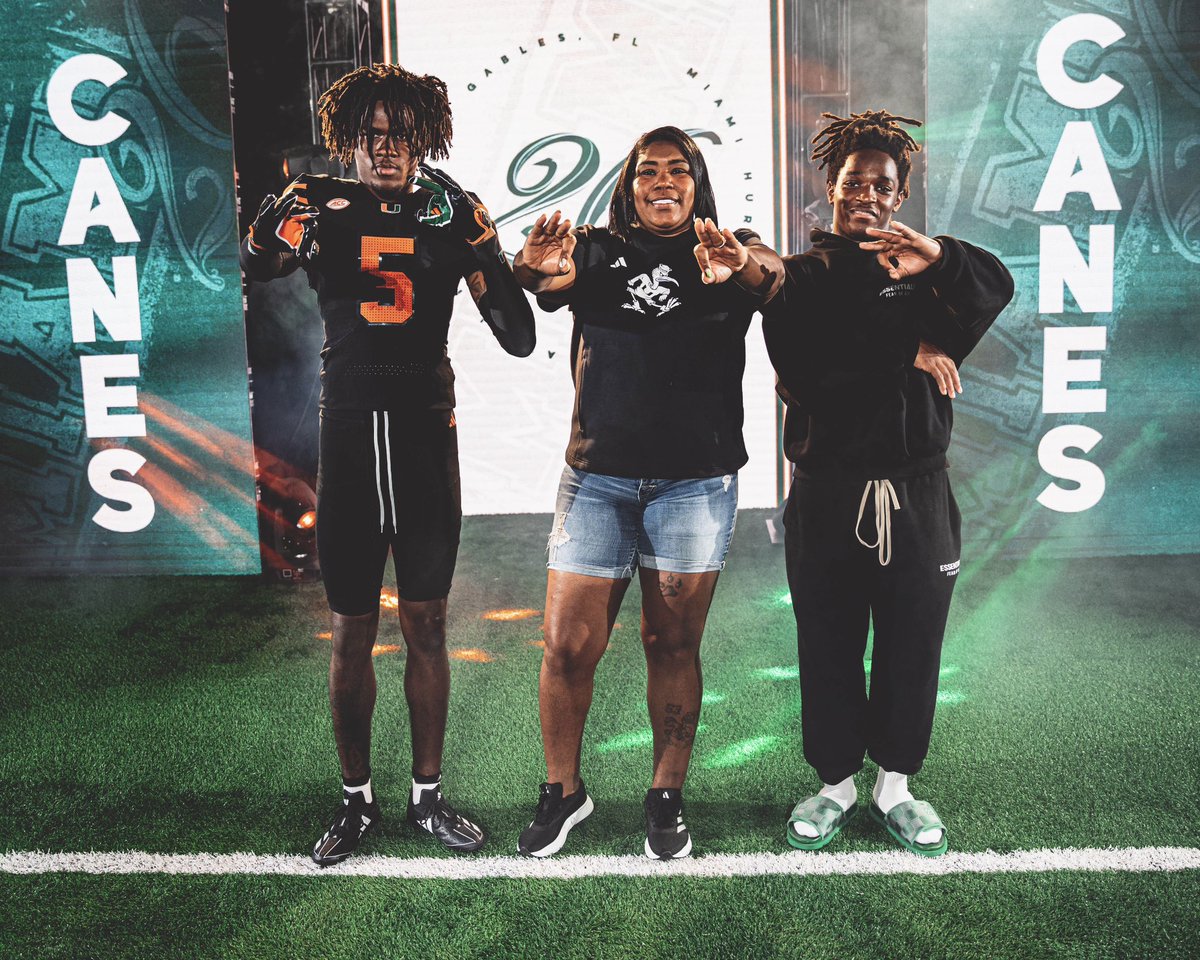 14gump_'s tweet image. Listen, Listen, Listen, I Love ….. 🙌🏽 #Gocanes #DadeCounty