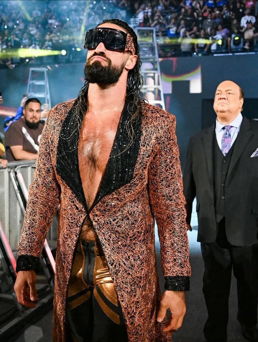 ToLeadByExample's tweet image. We’ve been here in this same exact position before. Only this time around, the stakes couldn’t be anymore higher than they are. I mean, who else is capable of carrying the weight of this company on their shoulders? #WWEMITB