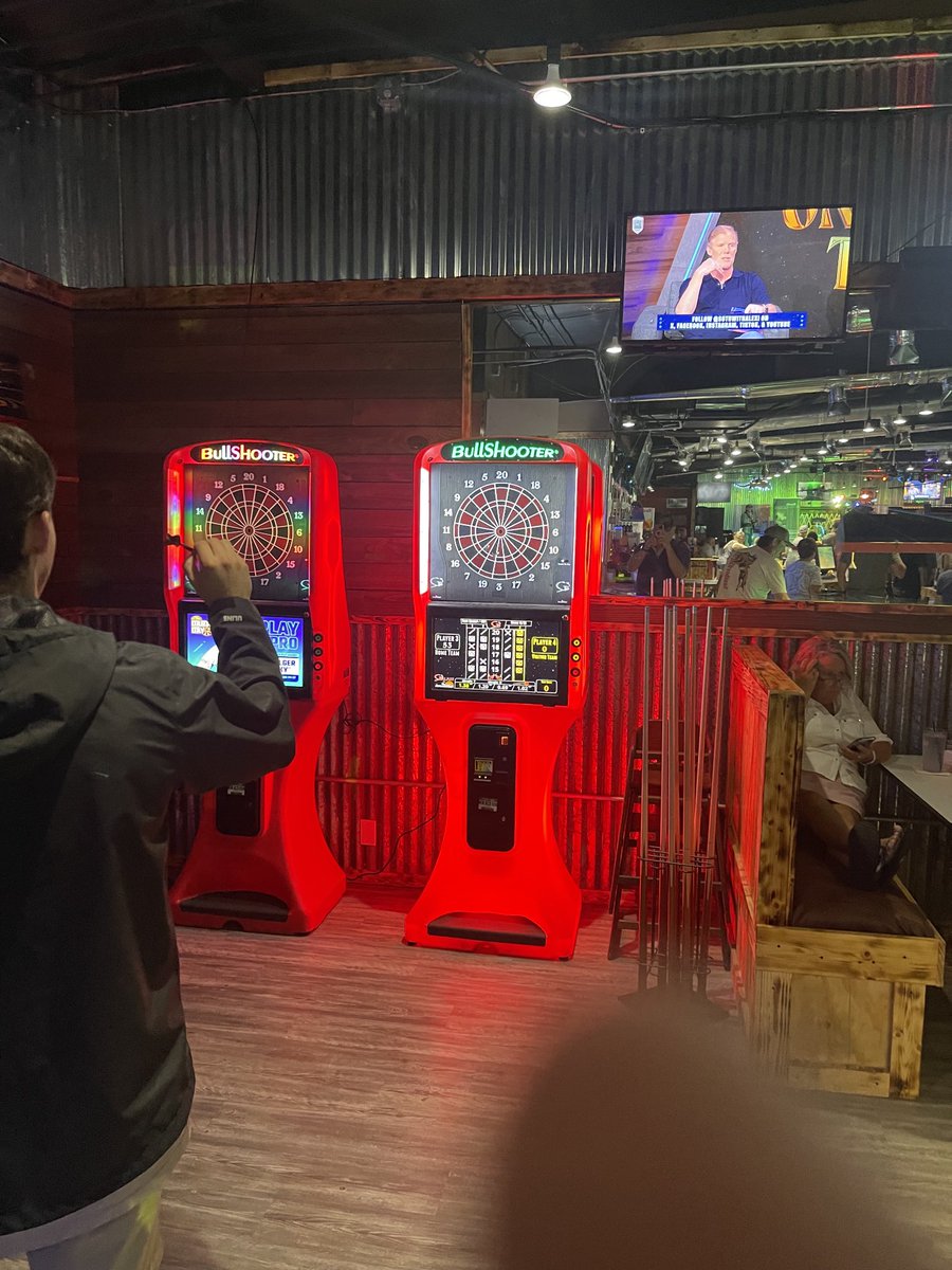 Woodys Sports Tavern (@woodyscary) on Twitter photo 