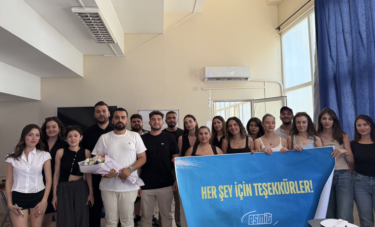 3 yılı aşkın süredir yürüttüğüm Sosyal Medya ve İletişim Topluluğu yönetim kurulu başkanlığı görevini tamamlayıp devretmenin haklı gururu ve hüznü içerisindeyim. Yolunuz açık olsun gençler 🧿