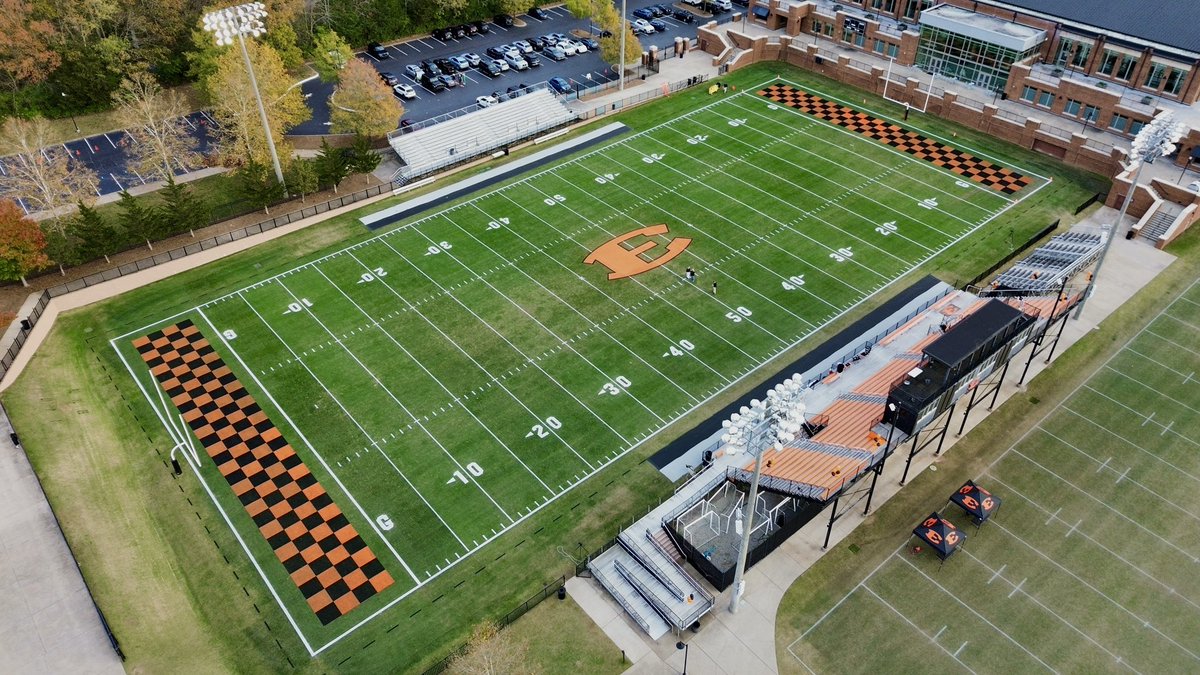 Coach Tusch tweet media