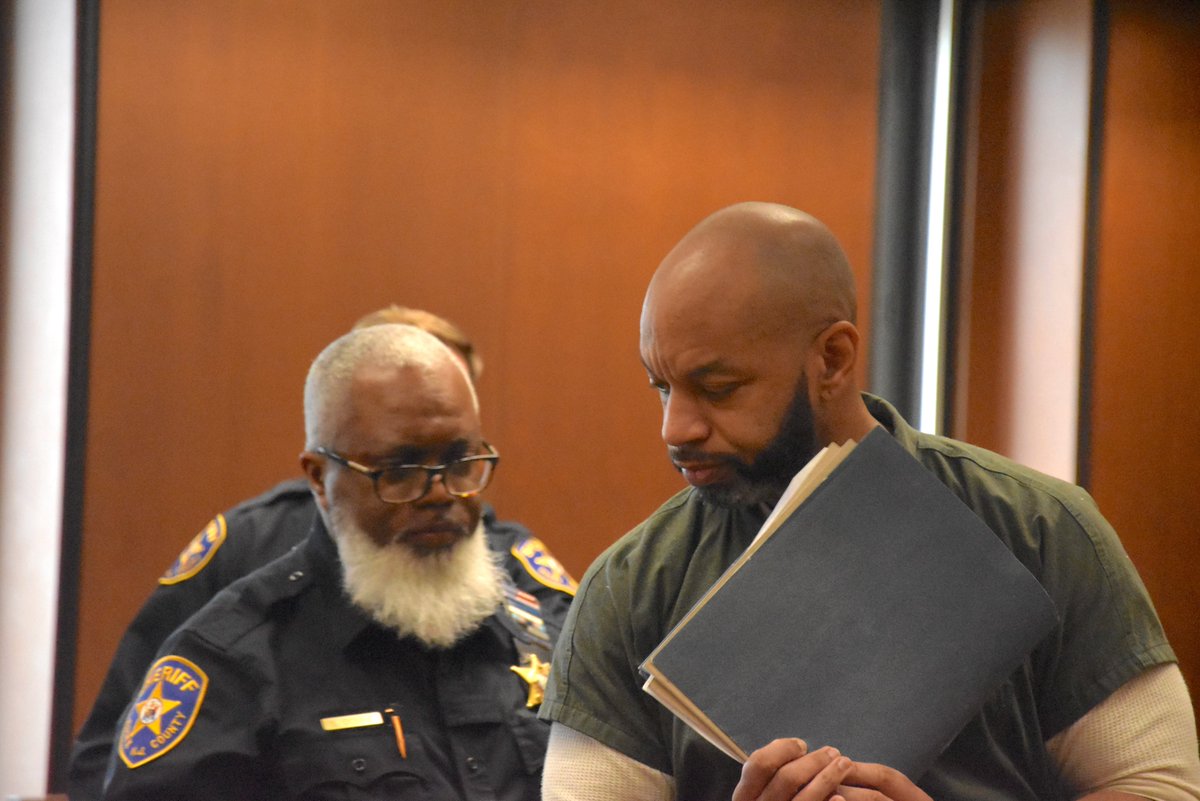 The ex Montclair elementary school teacher indicted on charges he made a “terroristic threat” against his principal asserted in court Monday that his mental illness is to blame. The threats caused the district to close all school buildings Jan. 13. - bit.ly/4eao9P8