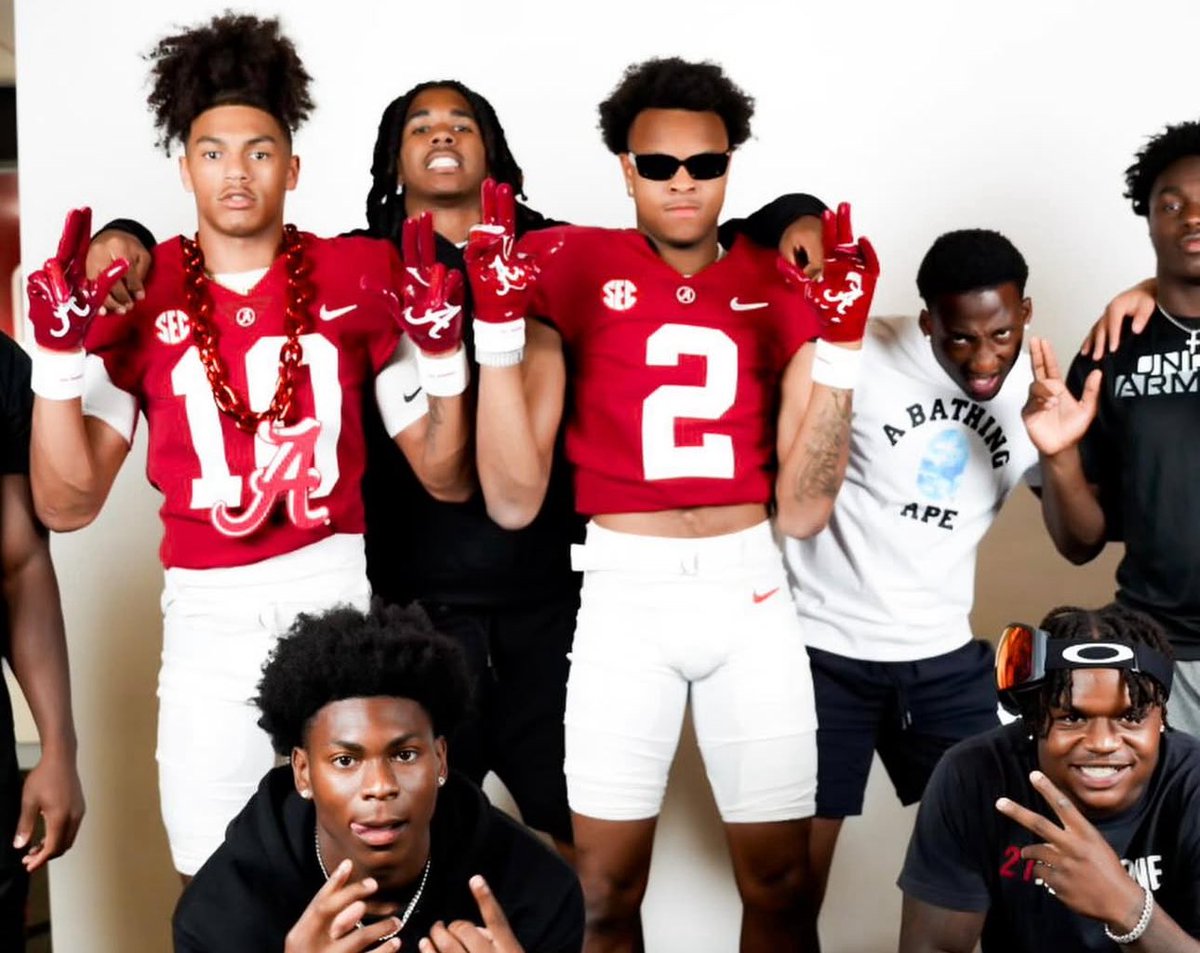 Brett Greenberg (@brettgreenberg_) on Twitter photo Georgia Tech commit Jaedyn Terry has plenty to think about after the Alabama official visit.
4⭐️ CB recaps big weekend in Tuscaloosa (Ala.) which included <a href="/CoachMoLinguist/">Maurice Linguist</a> announcing an offer during the photo shoot:
‘Their brotherhood is insane.’
🔗 bit.ly/406ycih Georgia Tech commit Jaedyn Terry has plenty to think about after the Alabama official visit.
4⭐️ CB recaps big weekend in Tuscaloosa (Ala.) which included <a href="/CoachMoLinguist/">Maurice Linguist</a> announcing an offer during the photo shoot:
‘Their brotherhood is insane.’
🔗 bit.ly/406ycih
