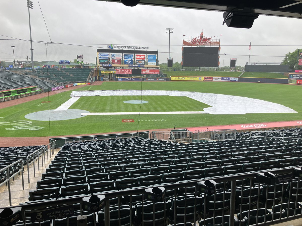 IronPigs GroundsCrew tweet media
