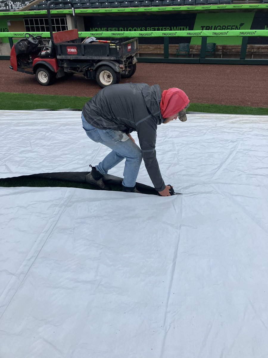 IronPigs GroundsCrew tweet media