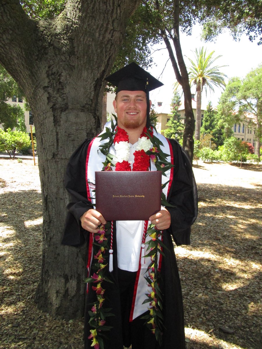 rowell_zach's tweet image. Officially graduated from Stanford University! 1%!! Chose the hardest path for the best results! We just getting started 📈