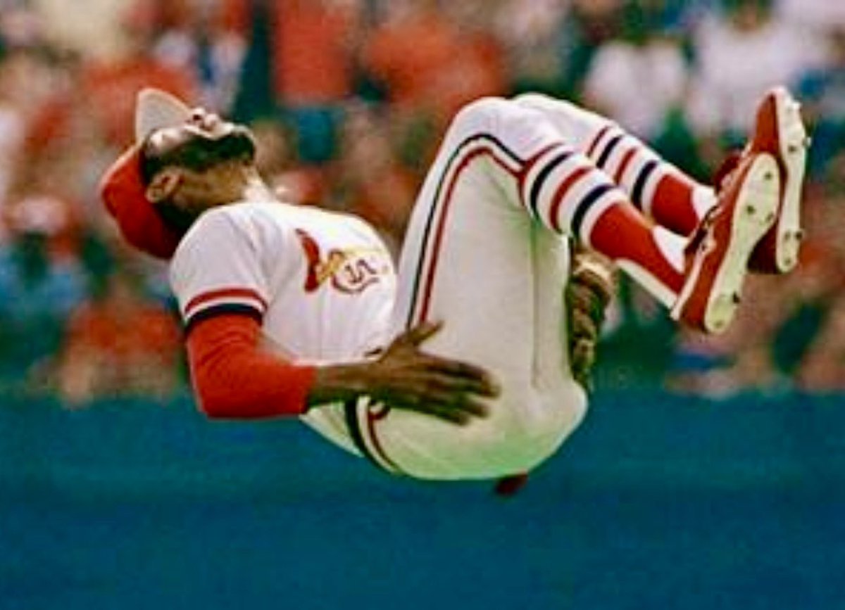 Ozzie Smith had 1,072 walks and just 589 strikeouts over a 19 year career. He was a wizard…