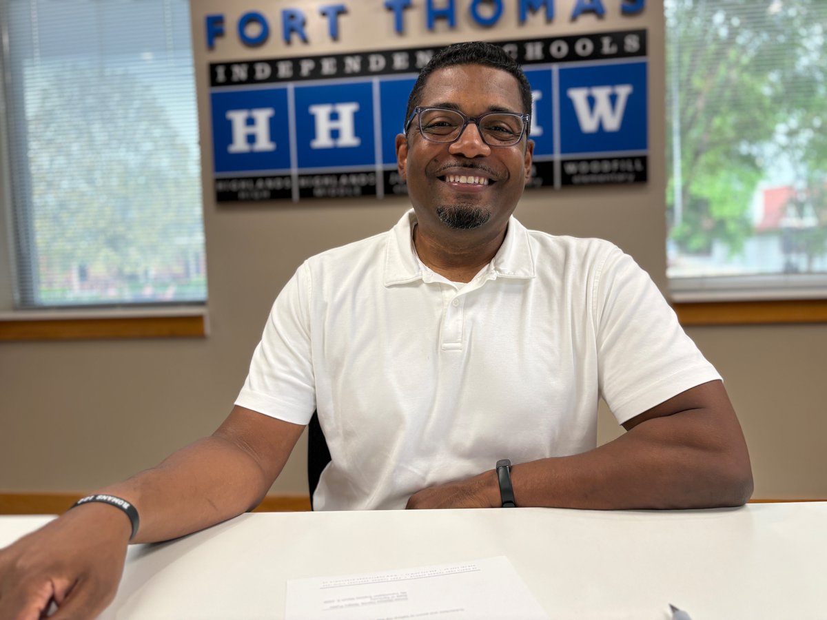 Fort Thomas Schools (@ftschools) on Twitter photo Our District would like to congratulate David Russell, who has been appointed to serve on the Board of Education.
A former member of the site-based decision making council <a href="/FTHighlandsHS/">Highlands High School</a>, Mr. Russell was sworn in at Central Office this morning.
Welcome to the Board!
<a href="/FTSUPT/">Brian Robinson</a> Our District would like to congratulate David Russell, who has been appointed to serve on the Board of Education.
A former member of the site-based decision making council <a href="/FTHighlandsHS/">Highlands High School</a>, Mr. Russell was sworn in at Central Office this morning.
Welcome to the Board!
<a href="/FTSUPT/">Brian Robinson</a>