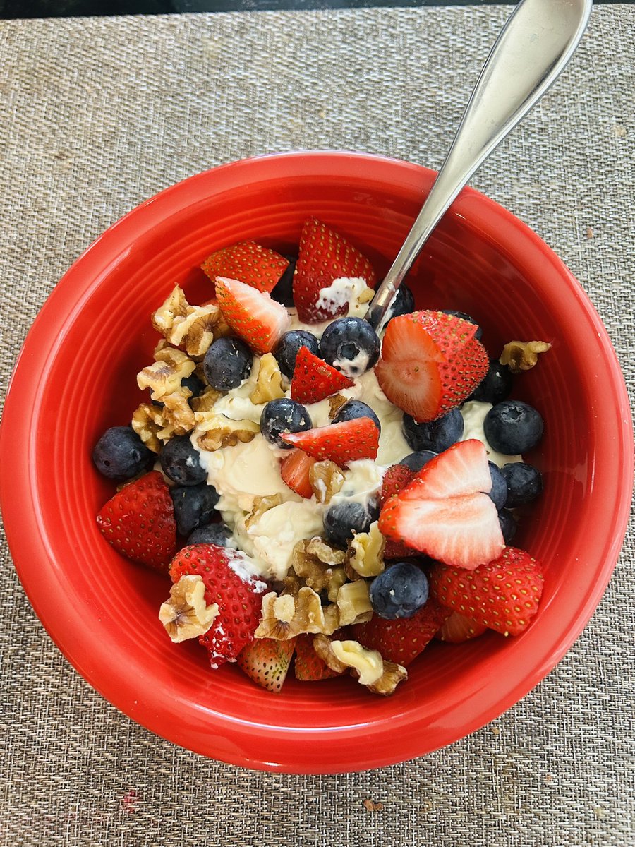 Mrs. Nelson tweet media