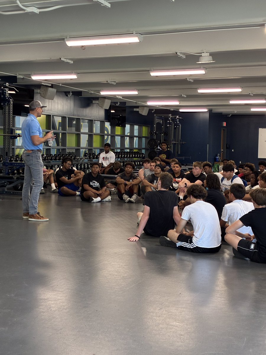 WCHS Bears Football tweet media