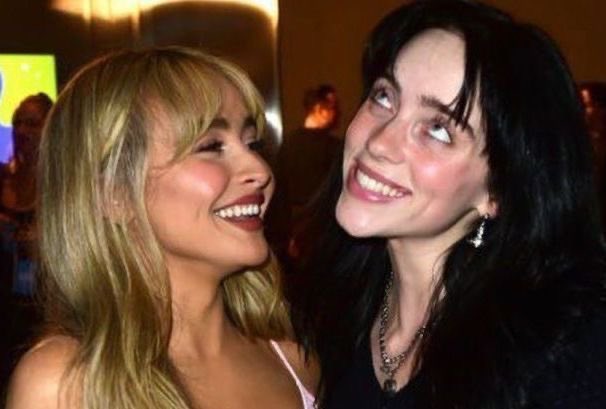 strwbrryuqi's tweet photo. coming back just to say happy birthday to my #1 on this app since day 1 🥳🩷 i’m so forever thankful for you in my life and i’m so glad we’re still so close over the 4 (?;!?/!/?/) years we’ve known each other. i love you endlessly my big sister across the world @tearinmyvante https://t.co/5uGKGLNPjW