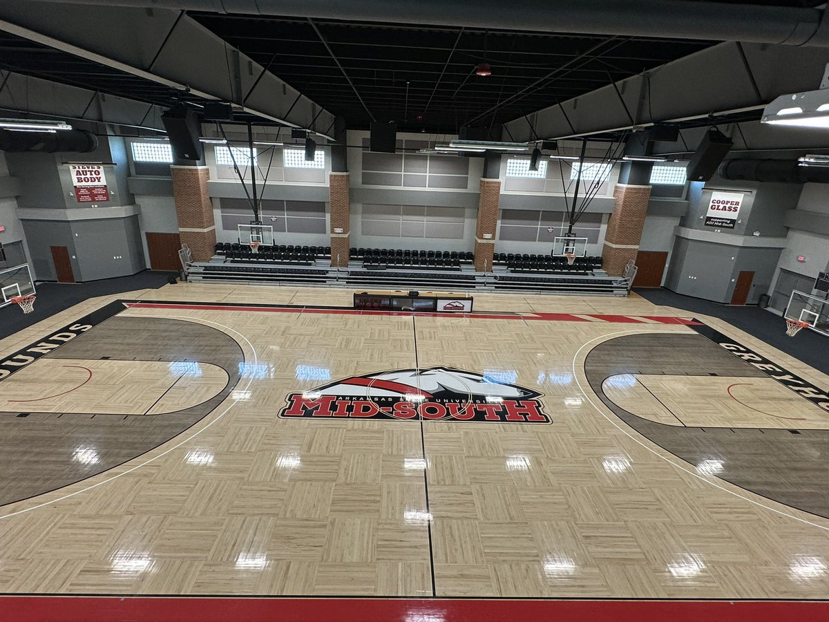 After a great conversation with <a href="/CodyHastings2/">Cody Hastings</a> i’m blessed to announce that i’ve received an offer from Asu Mid-south go Greyhounds #AGTG