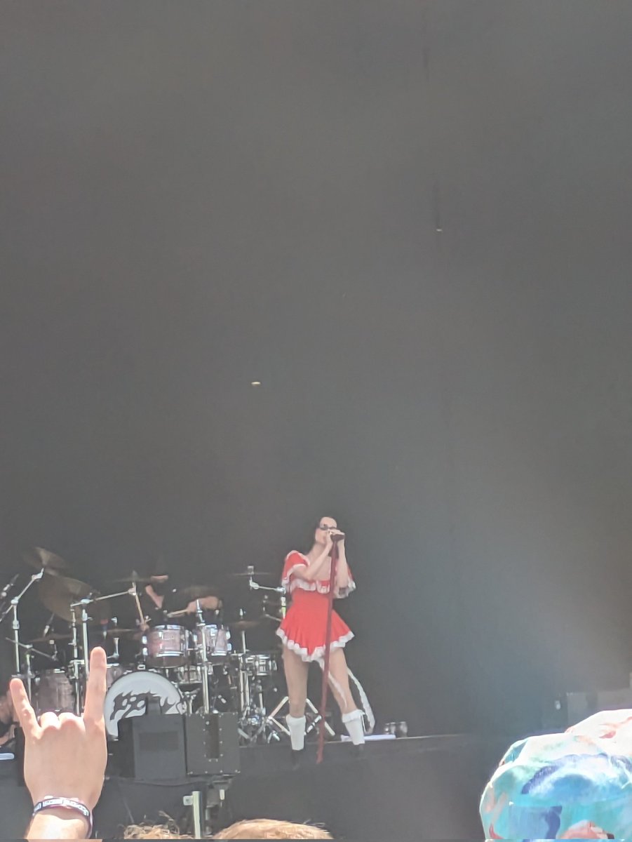 graciewi_'s tweet image. I had such an amazing weekend at download festival! I hope to be back next year &amp;lt;3 
#download2025