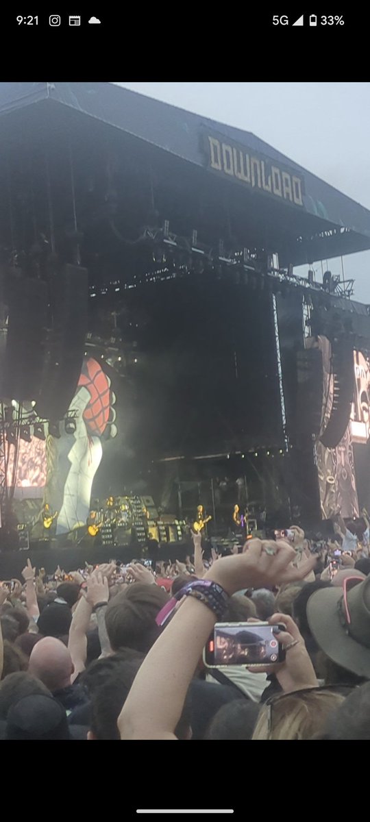 graciewi_'s tweet image. I had such an amazing weekend at download festival! I hope to be back next year &amp;lt;3 
#download2025