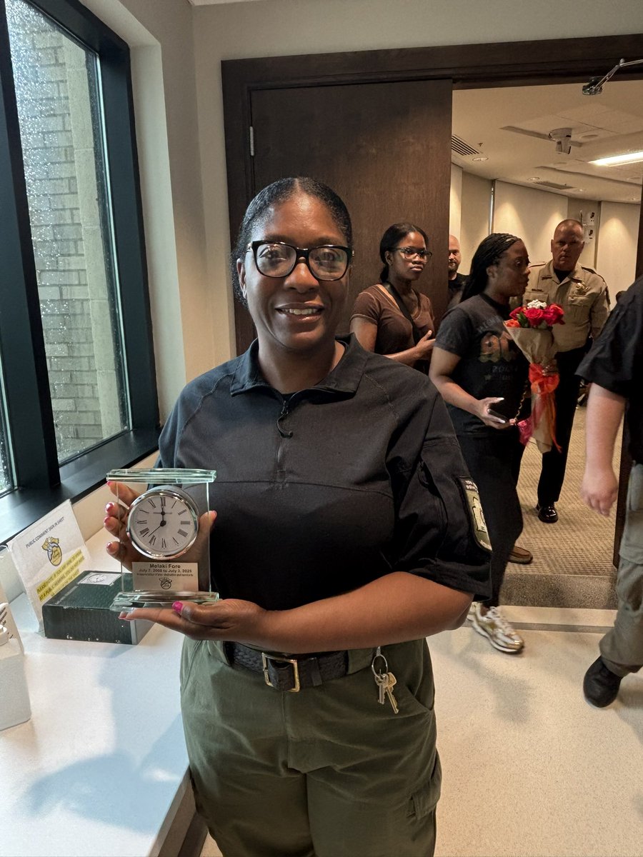 Congratulations to Detention Officer Melaki Fore on her retirement after 17 years with York County and many years of service to other communities in South Carolina.