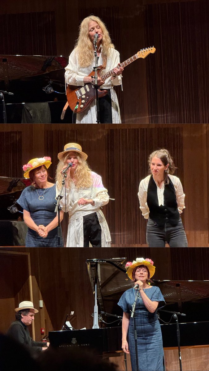 Instituto Cervantes Dublín (@icdublin) on Twitter photo A perfect ending to #Bloomsday! An unforgettable evening of music and poetry with <a href="/Ch_Rosenvinge/">Christina Rosenvinge</a> and Cathy Jordan.
The two artists, deeply connected with the audience, closed the night with a dialogue, sharing words beyond the stage. <a href="/JamesJoyceCentr/">The James Joyce Centre</a> A perfect ending to #Bloomsday! An unforgettable evening of music and poetry with <a href="/Ch_Rosenvinge/">Christina Rosenvinge</a> and Cathy Jordan.
The two artists, deeply connected with the audience, closed the night with a dialogue, sharing words beyond the stage. <a href="/JamesJoyceCentr/">The James Joyce Centre</a>