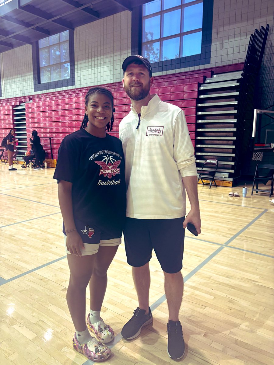 Amiyah_d23's tweet photo. Grateful for the opportunity to learn, compete, and grow at Texas Woman’s University Elite Camp! Thank you to the coaching staff and players for the knowledge and hospitality. Ready to keep working and building on what I’ve learned.  
 @TWU_Basketball https://t.co/I9rZivr70b