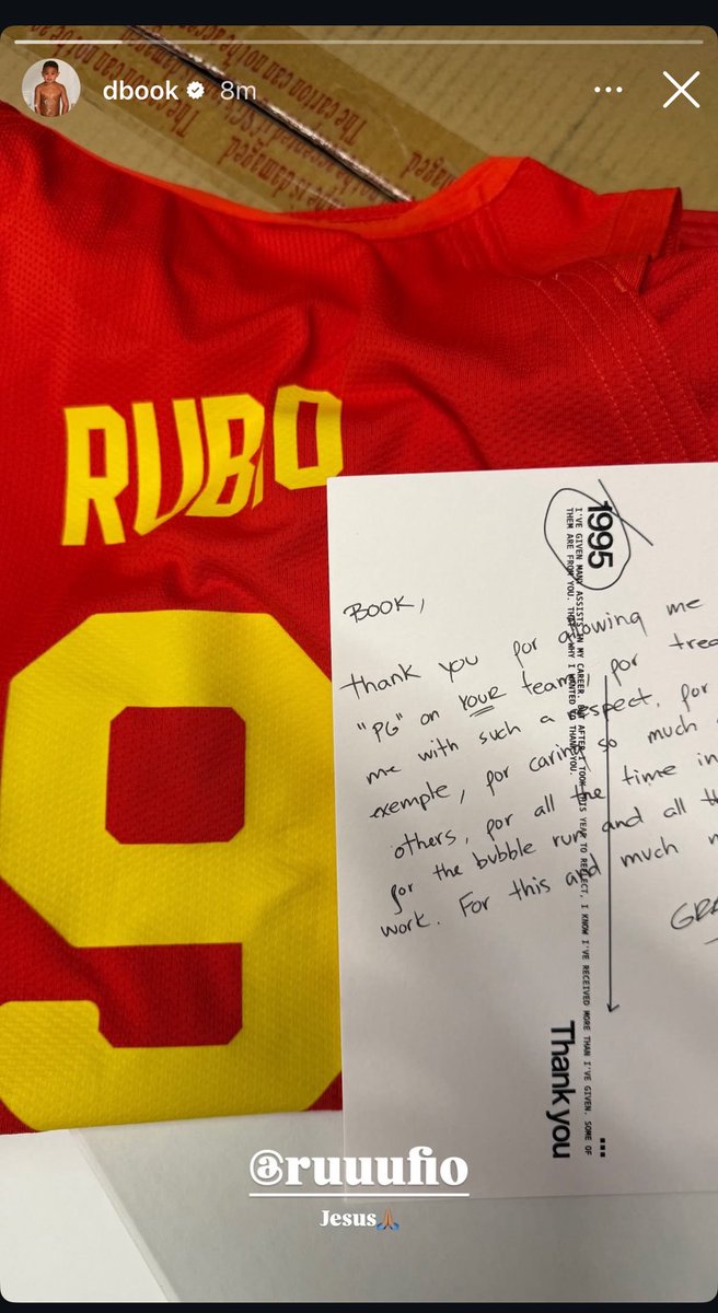 Devin Booker received a jersey and a handwritten note from Ricky Rubio, who sent out a thank you message last week to everyone important to his basketball journey

(Via Book’s IG: instagram.com/stories/dbook/…)