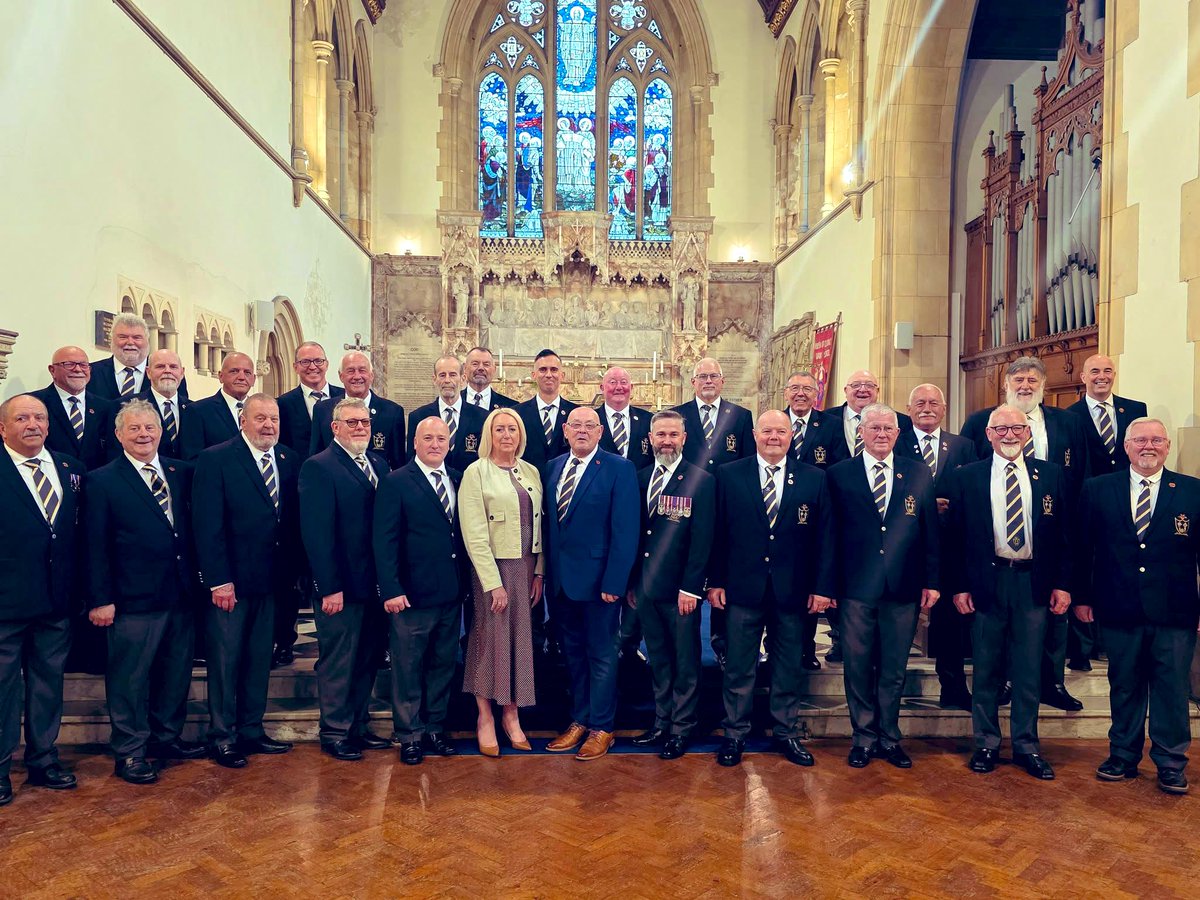 RealShanCothi's tweet photo. Ma bod yn aelod o Gor Meibion CLYDACH yn edrych yn lot o sbort! Diolch o galon i Dai Waghorn am sgwrs hyfryd ar Bore Cothi yn son am y cor newydd yma sy ond yn bodoli ers rhyw 18 mis o dan arweiniad Gareth Simms a’i wraig Julie yn cyfeilio! #coraucothi pob lwc! @BBCRadioCymru ⭐️ https://t.co/qsrQXMdIbF
