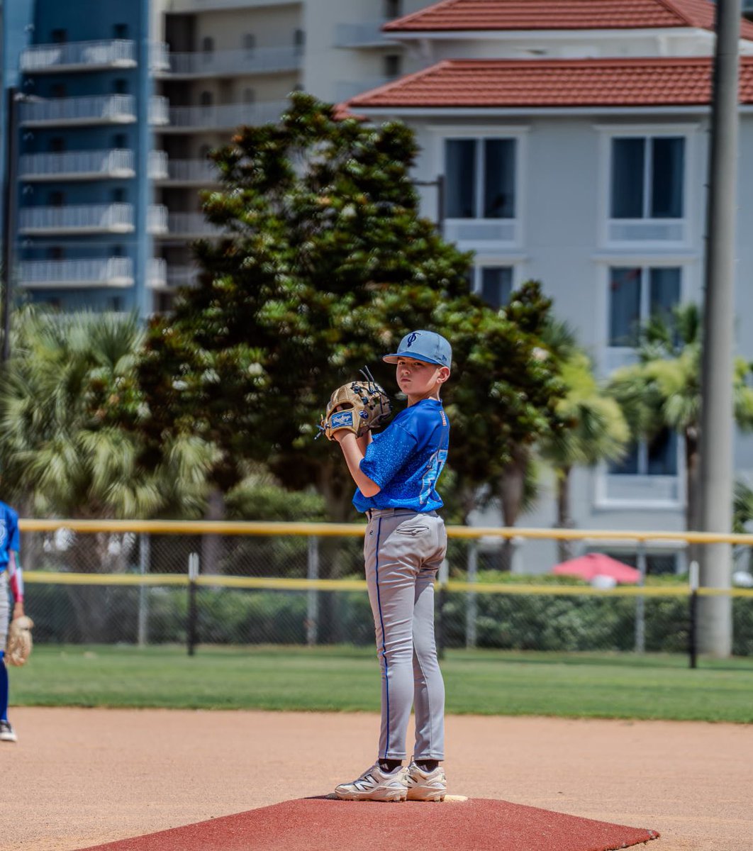 CarterOathout27's tweet photo. ⚡️“Baseball is ninety percent mental and the other half is physical.”⚡️
— Yogi Berr
#PlayBall #ChasingGreatness #NextUp
#BaseballContent
#BaseballEdits #BaseballGoals
#BaseballGrind #TravelBall
#BaseballTraining
#BaseballHighlights #BaseballDaily @TEXAS_OILERS
📸@Blaze_of_Joy https://t.co/yZarj583u8