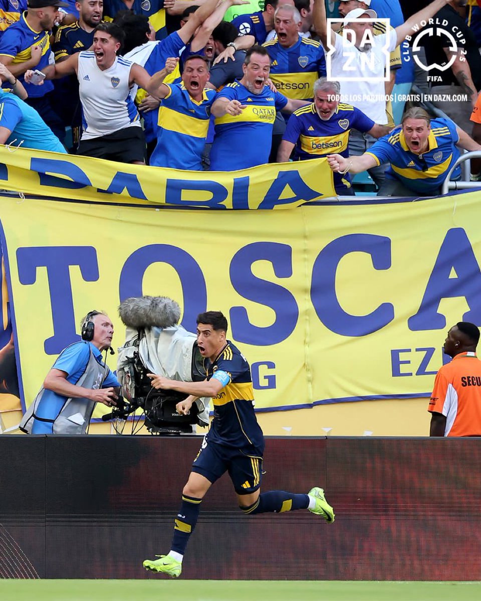 Labocatw's tweet photo. NUNCA TE DEJA A GAMBA. 

GRACIAS CAPITÁN 💙💛💙 https://t.co/F0jxHkSQgq