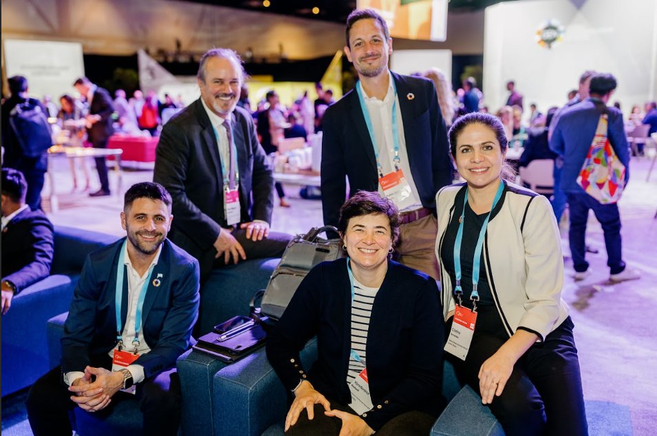 Gracias GEC 2025   ¡Qué honor ser parte de un evento que reunió a 3,455 participantes de 141 países! El emprendimiento sigue transformando el mundo, y cada conexión que construimos amplifica su impacto. #GEC2025