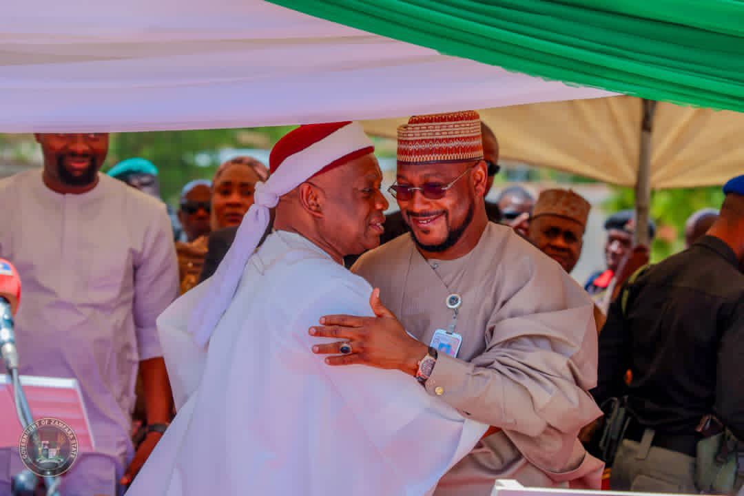 daudalawal_'s tweet photo. I was gladdened to host my friend and brother, Senator Orji Uzor Kalu, in Zamfara as our special guest of honor for the commissioning of the newly reconstructed Ministry of Women Affairs and Social Welfare and the Zamfara College of Arts (ZACAS). 

These new edifices are a testament to our continued commitment to delivering the dividends of democracy to the good people of Zamfara. 

I thank Senator Kalu, the Bachirin Zamfara for honoring our invitation to join us in celebrating progressive governance for the people of Zamfara State.