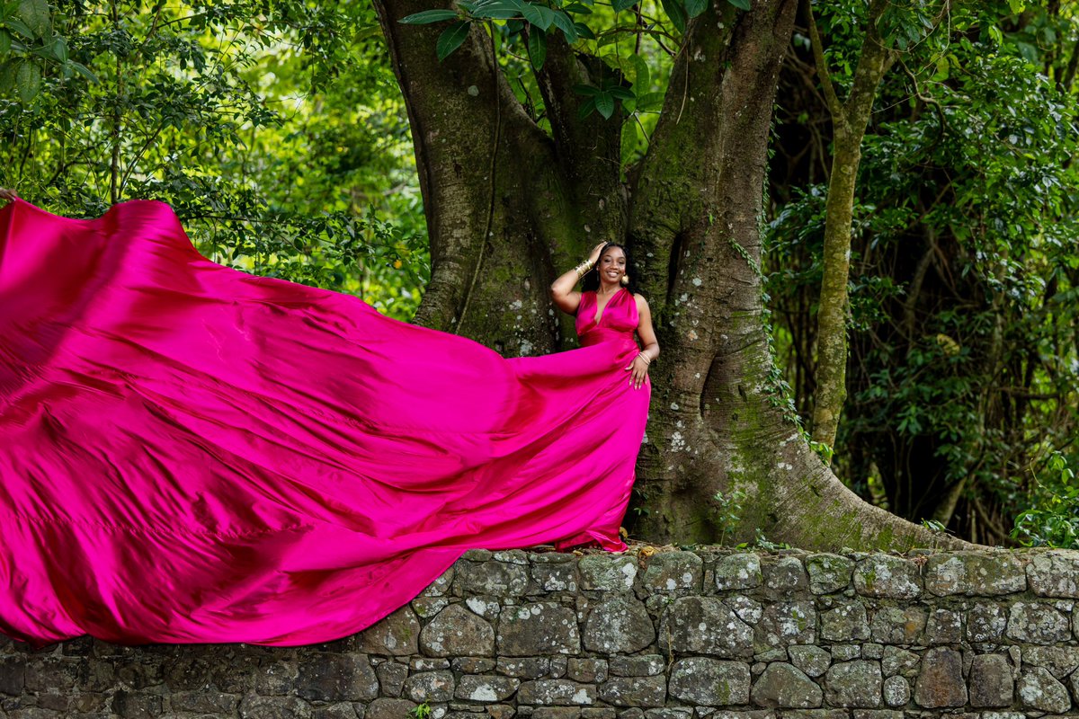 cuzahcan's tweet photo. If yall want a shoot in a flying dress in SVG, check out @whimsicalflow784 on IG. https://t.co/SKDh5HgrDD