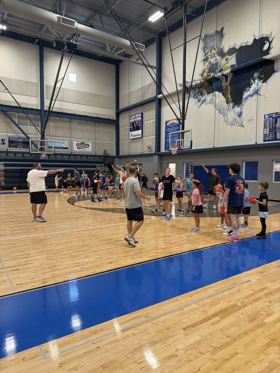 LagoHoops's tweet photo. Lago Vista Basketball Camp Day 1 is in the books! https://t.co/FiStWaia0V